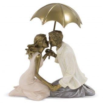 Romantyczna Figurka Zakochanej Pary pod Parasolem - Figurka Dekoracyjna - 122306